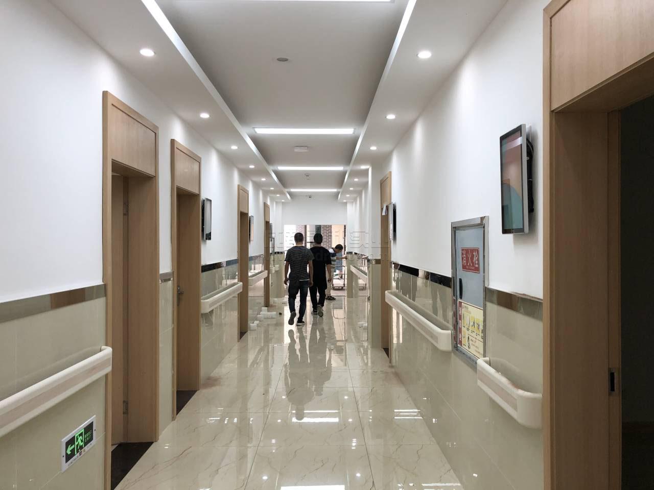 智慧衛生服務中心排隊系統豎屏顯示安裝配置