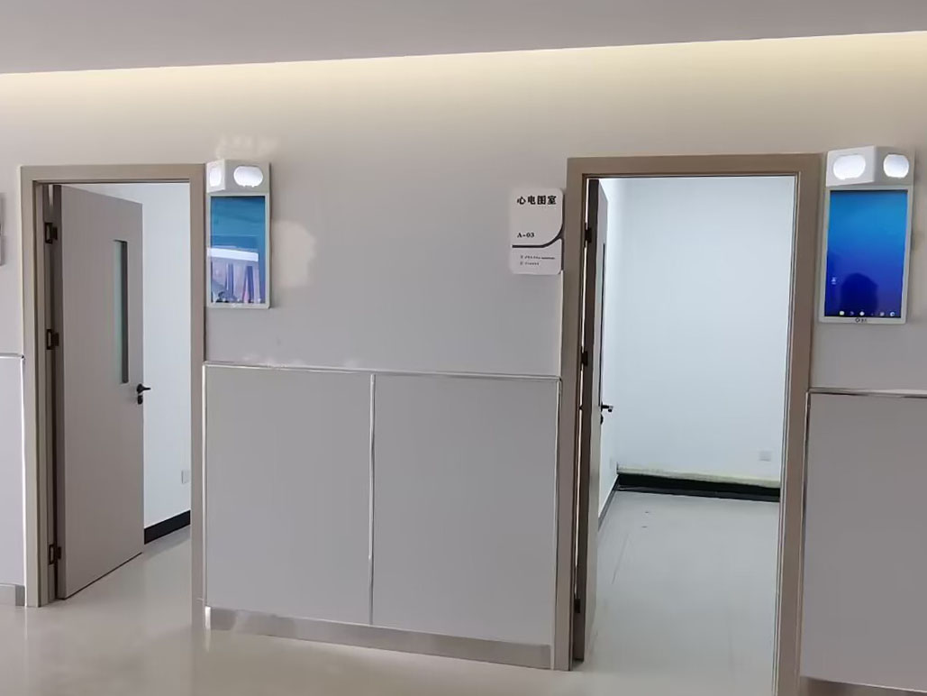 引領未來：醫院排隊叫號系統硬件配套助力智慧醫院建設。效果圖